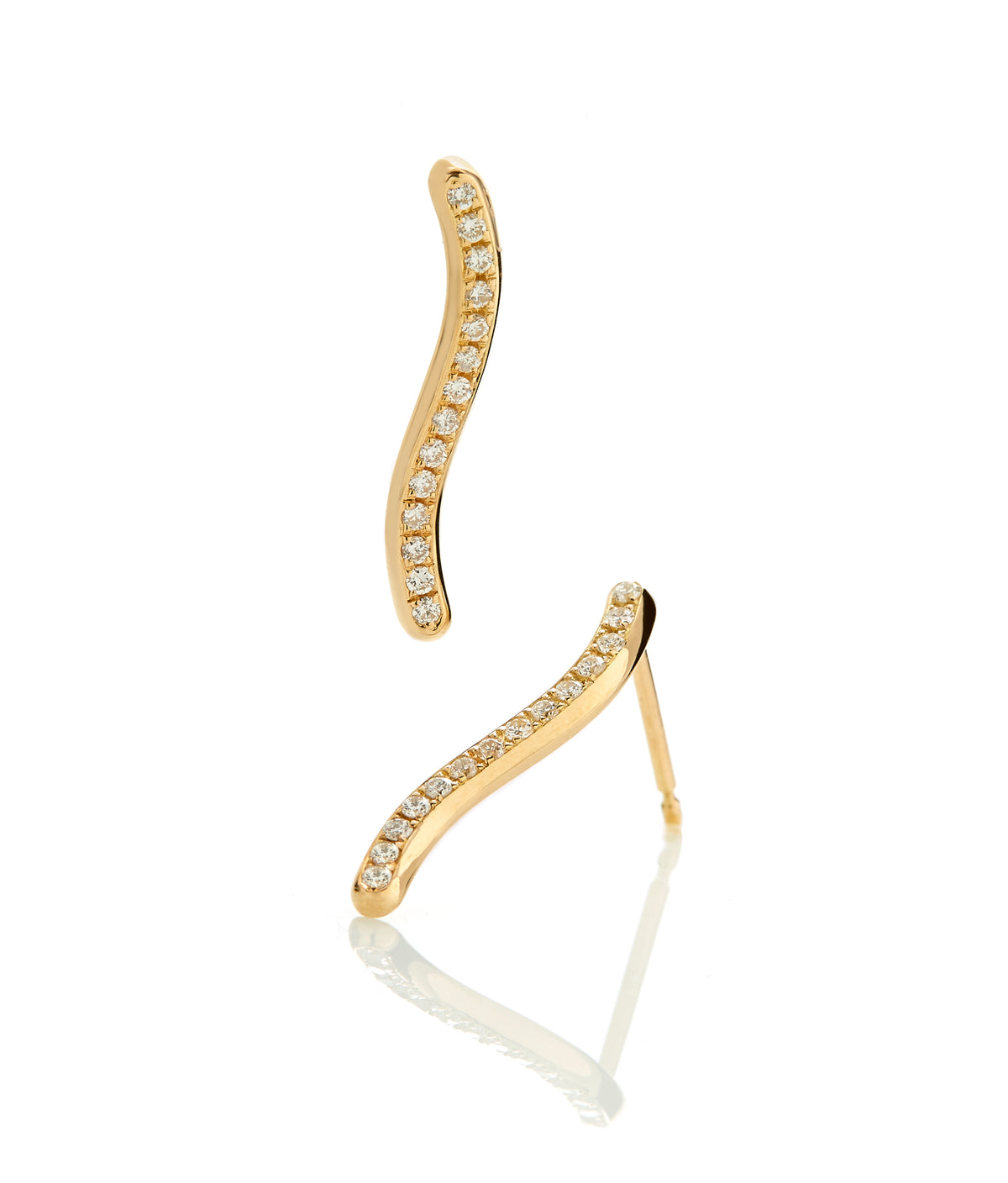 Waves Gold Earring with diamonds